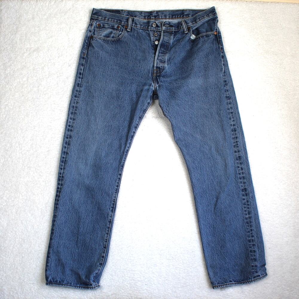 Levi's 501 Jeans Button Fly Mens 38 x 32 Blue Original Fit Straight Leg Workwear